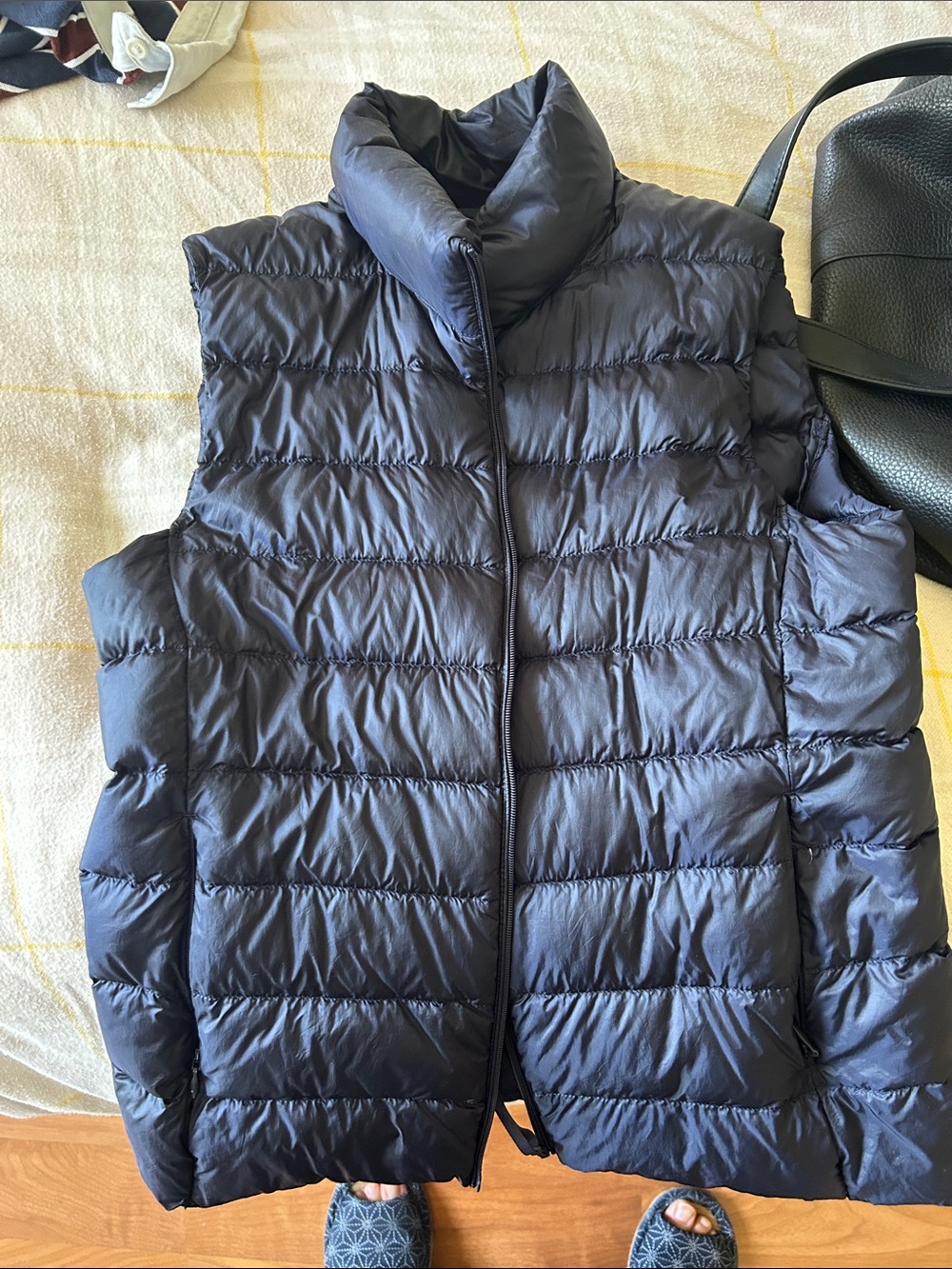 Uniqlo Navy Blue Puffer Vest